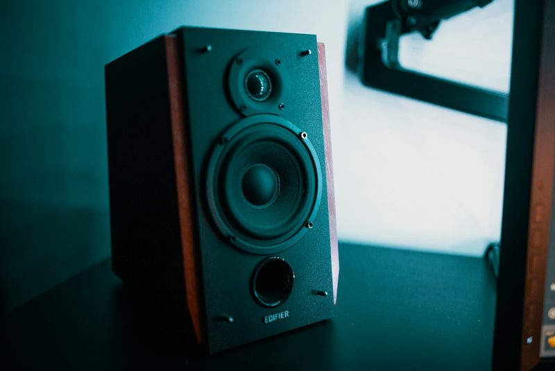 Desktop headphone amplifier